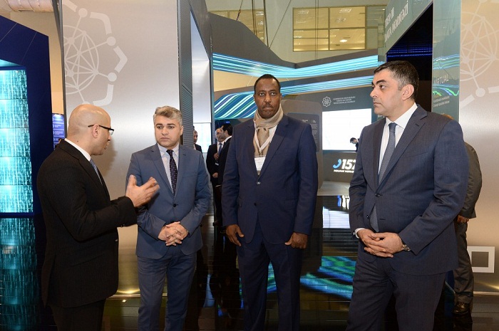 Director General of Universal Postal Union views BakuTel 2016 exhibition 